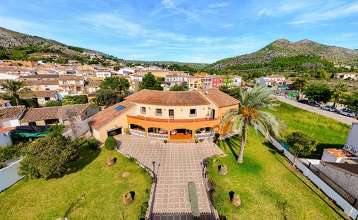 Villa in Alkali, Valencian Community, Spain 1