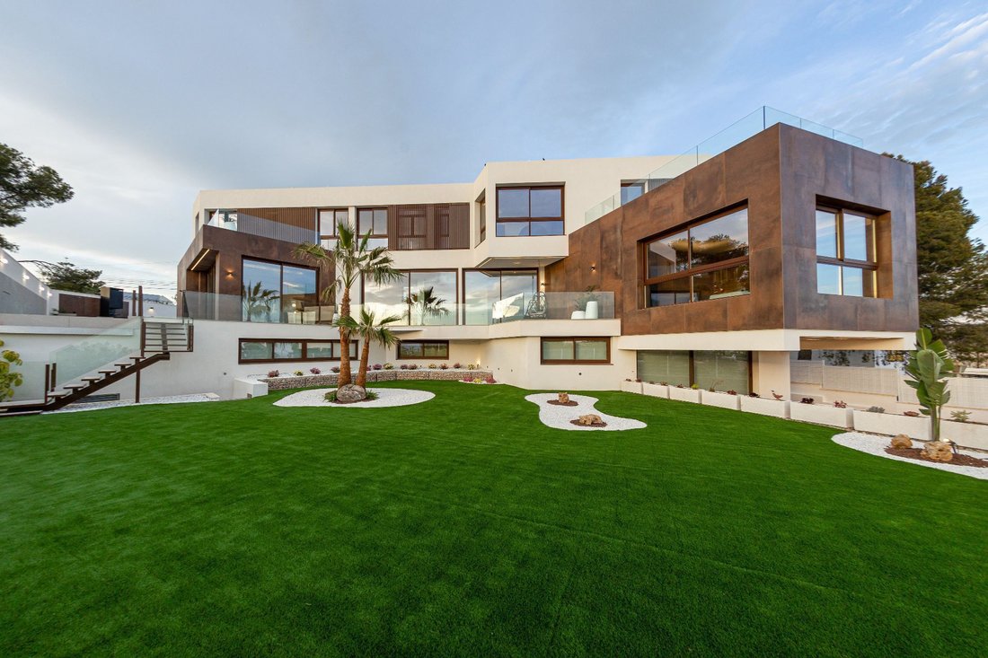 Chalet in Benidorm, Valencian Community, Spain 2 - 18074454