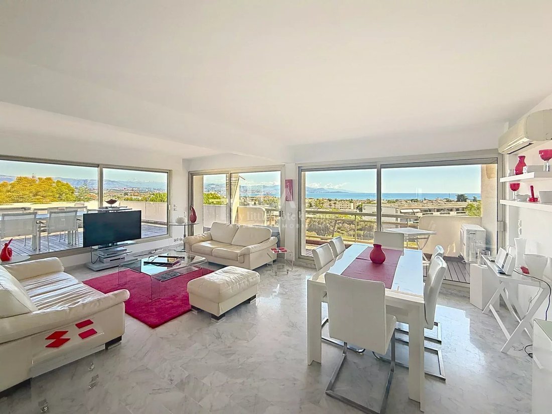 Apartment in Antibes, Provence-Alpes-Côte d'Azur, France 4 - 17526664