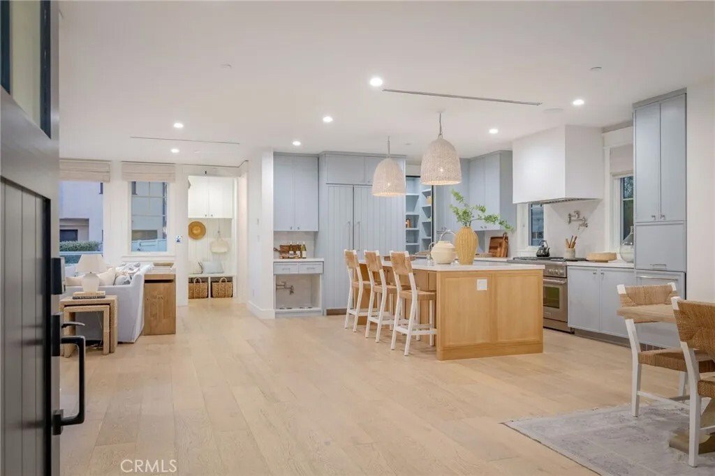 House in Signal Hill, California, United States 2 - 17342257