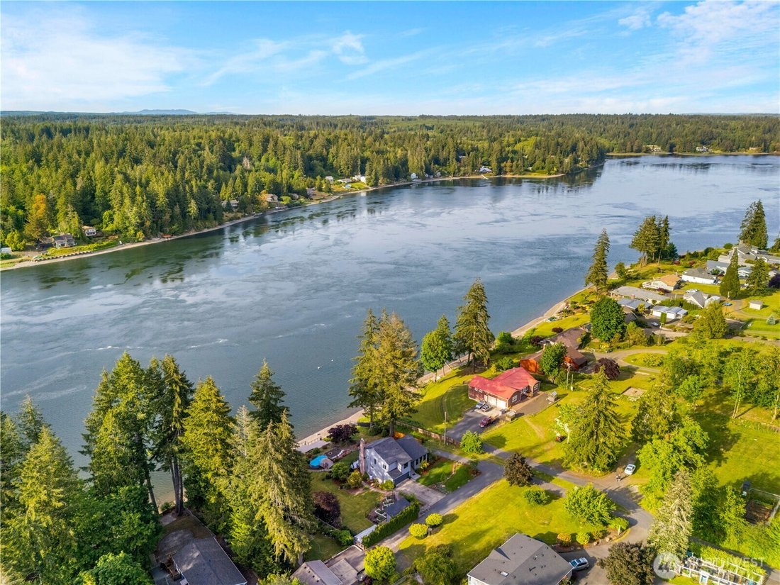 House in Shelton, Washington, United States 3 - 18076064