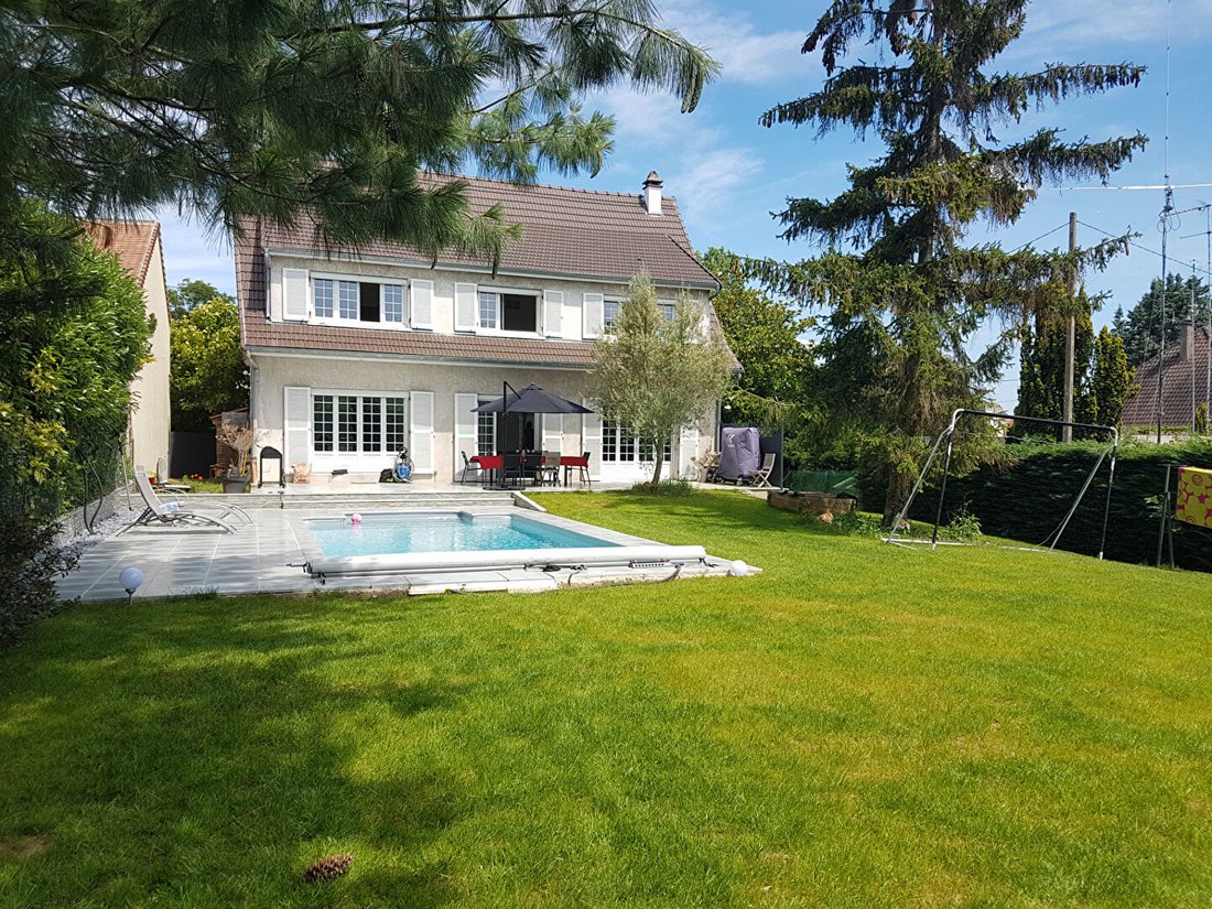 Villa in Yerres, Ile-de-France, France 2 - 18073624