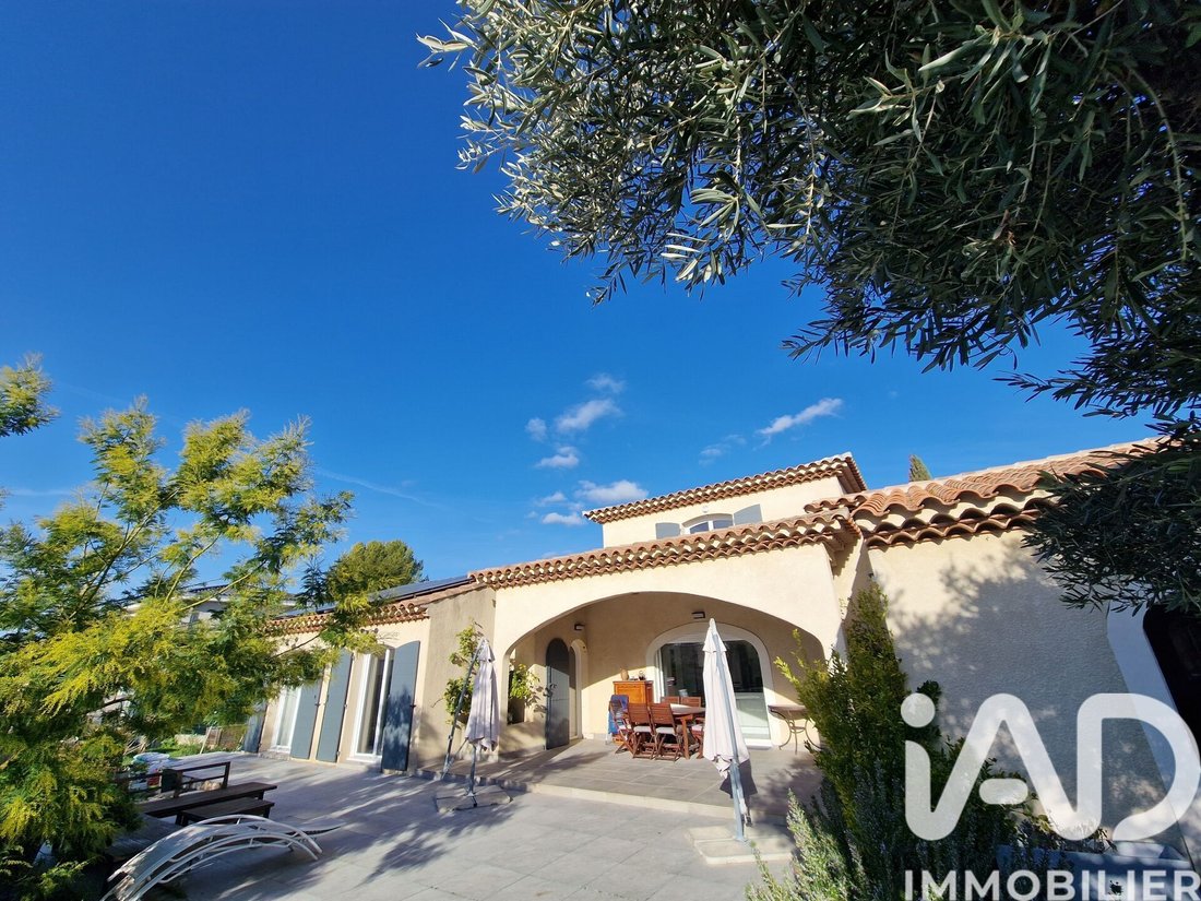 House in Plan-de-Cuques, Provence-Alpes-Côte d'Azur, France 2 - 18076893
