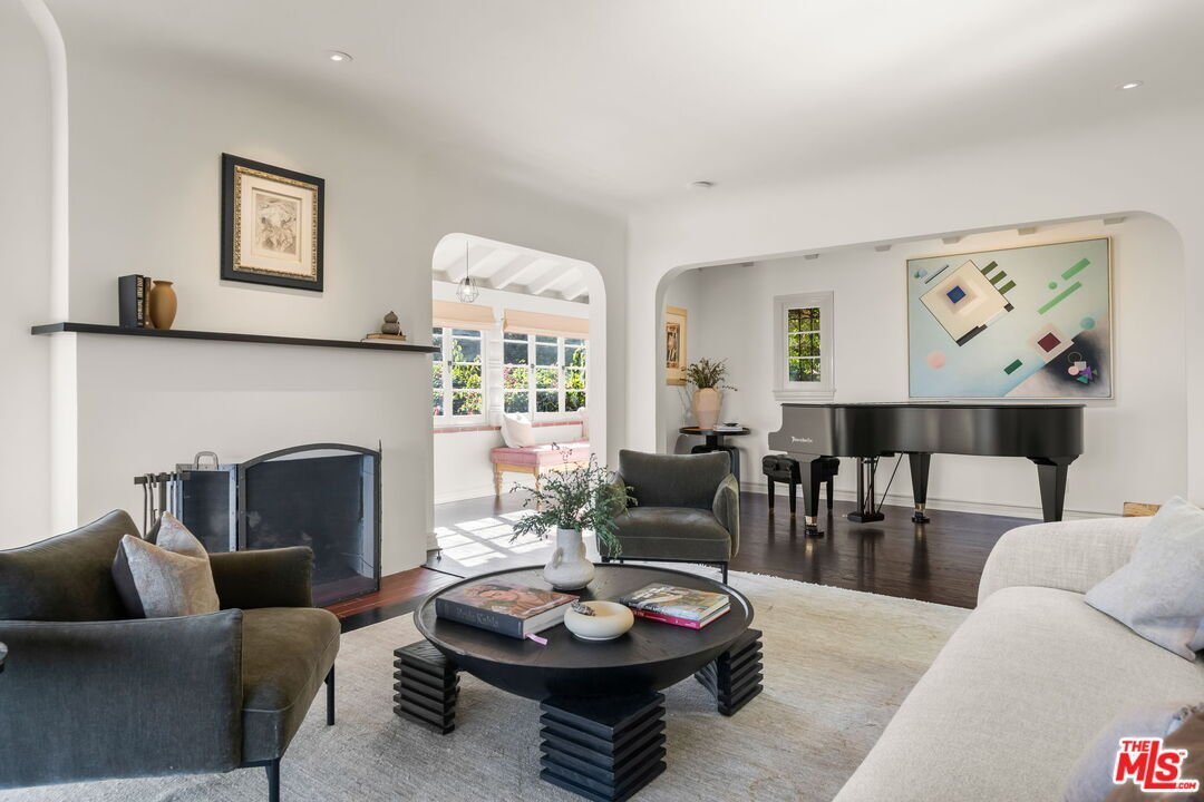 House in Los Angeles, California, United States 3 - 18076086