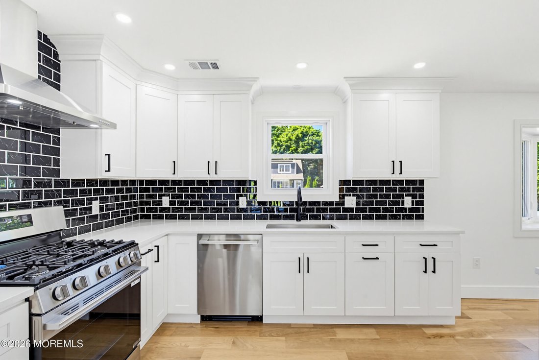 House in Sayreville, New Jersey, United States 5 - 18078385