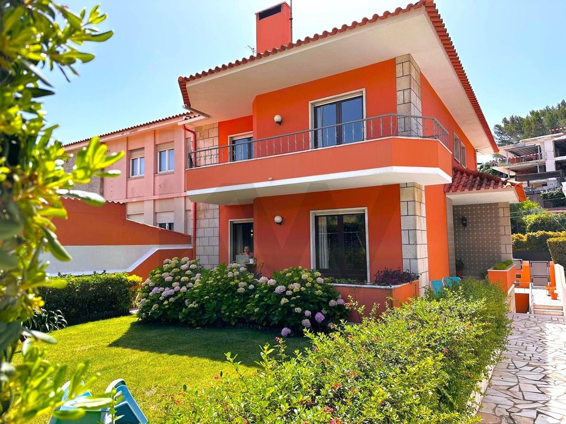 House in Cascais e Estoril, Lisbon, Portugal 1 - 17772518