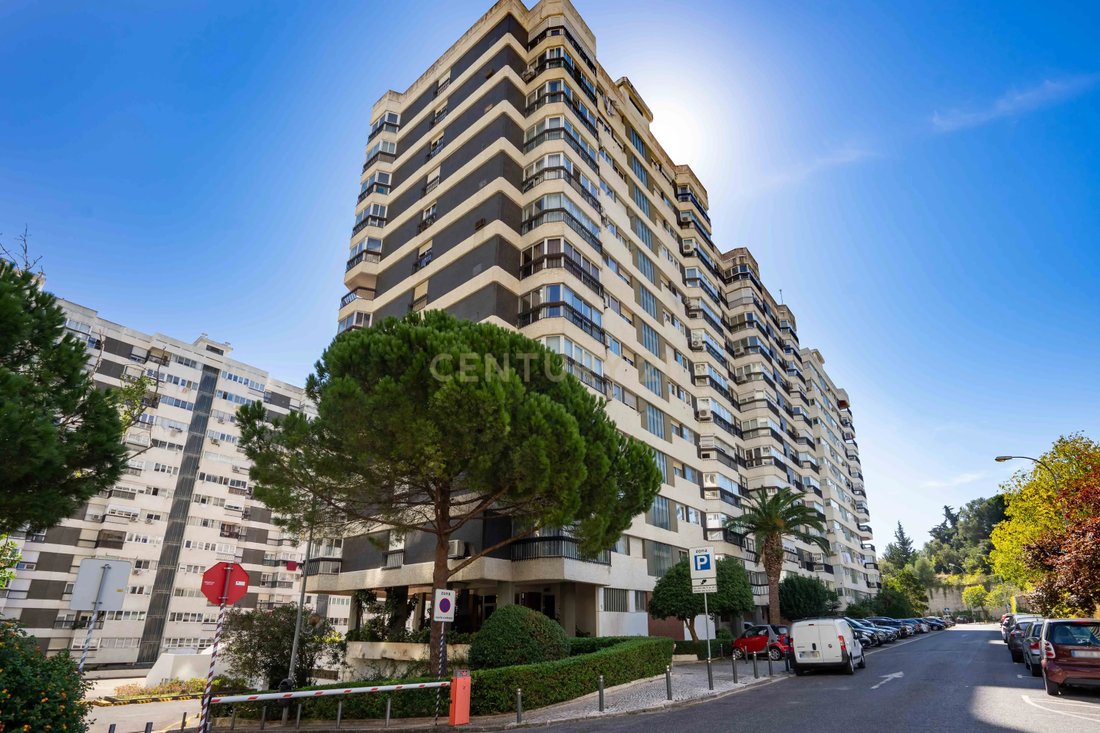 Apartment in Alges, Linda-a-Velha e Cruz Quebrada-Dafundo, Lisbon, Portugal 1 - 18070063