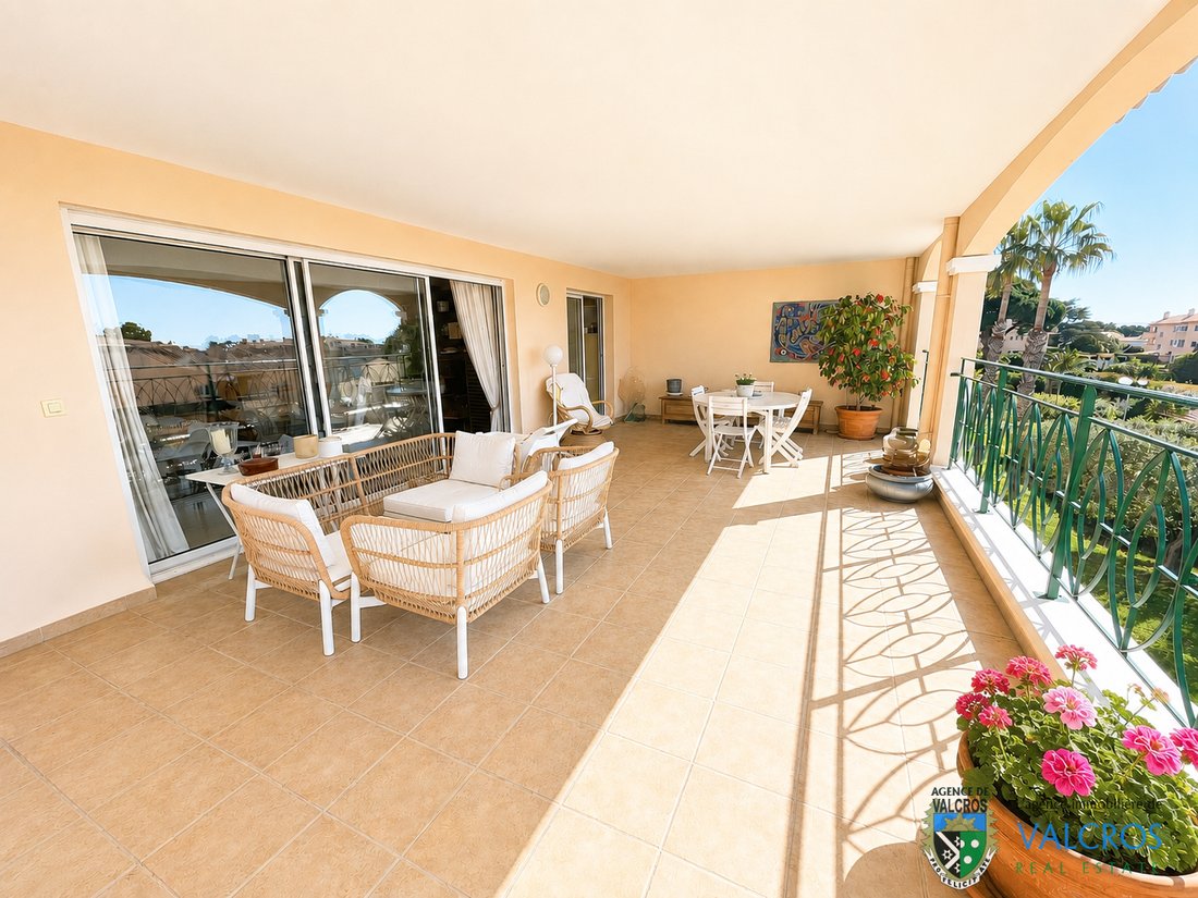 Apartment in Centre Ville, Carqueiranne, France 4 - 18075399