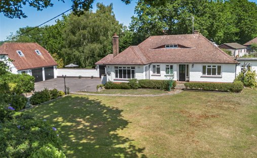 Bungalow in West Chiltington, England 1