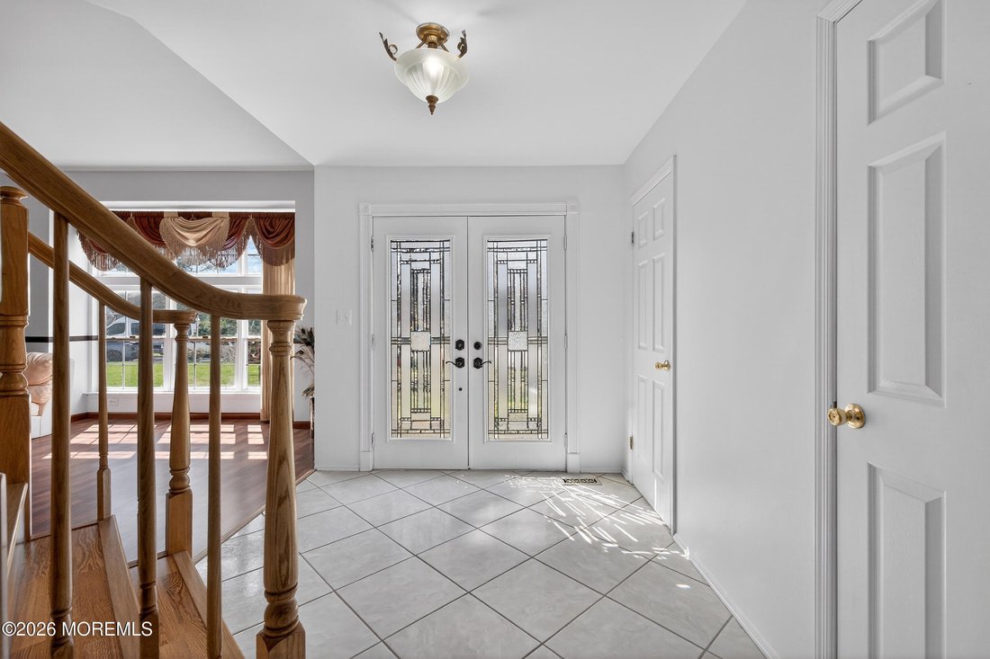 House in Old Bridge Township, New Jersey, United States 4 - 18074346