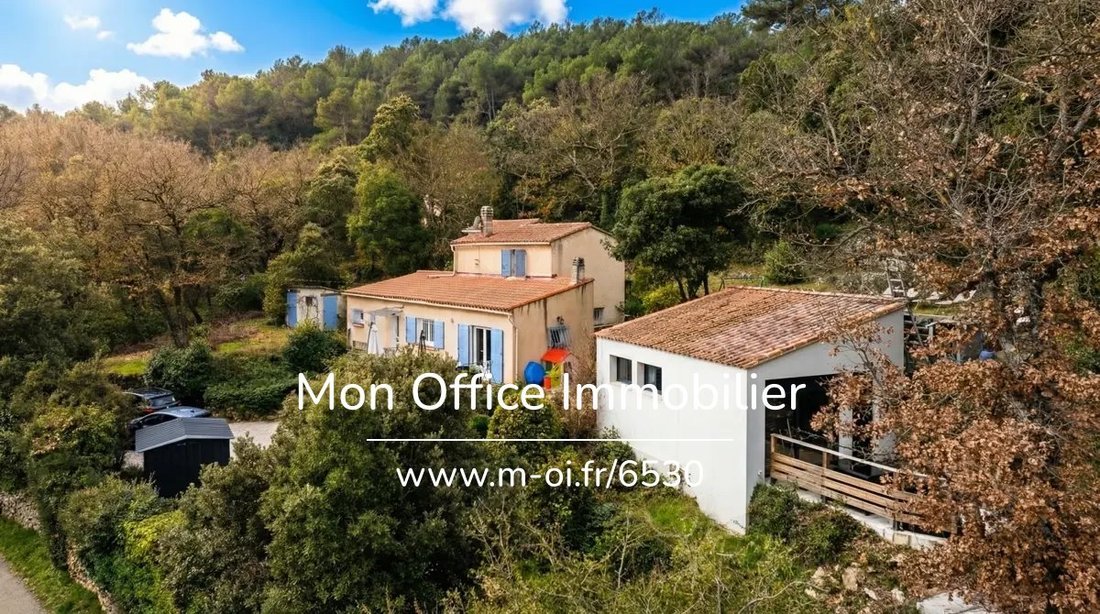 Maison à Signes, Provence-Alpes-Côte d'Azur, France 2 - 18078576