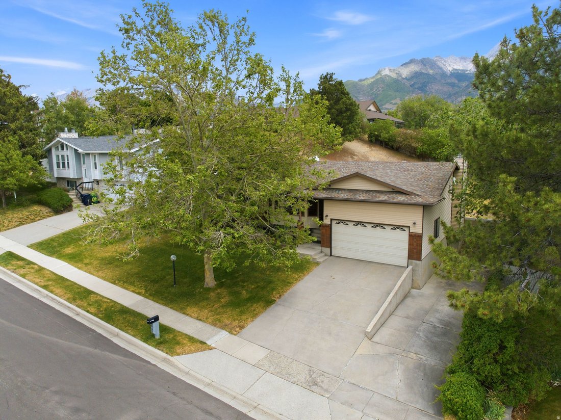 House in Sandy, Utah, United States 2 - 18076474