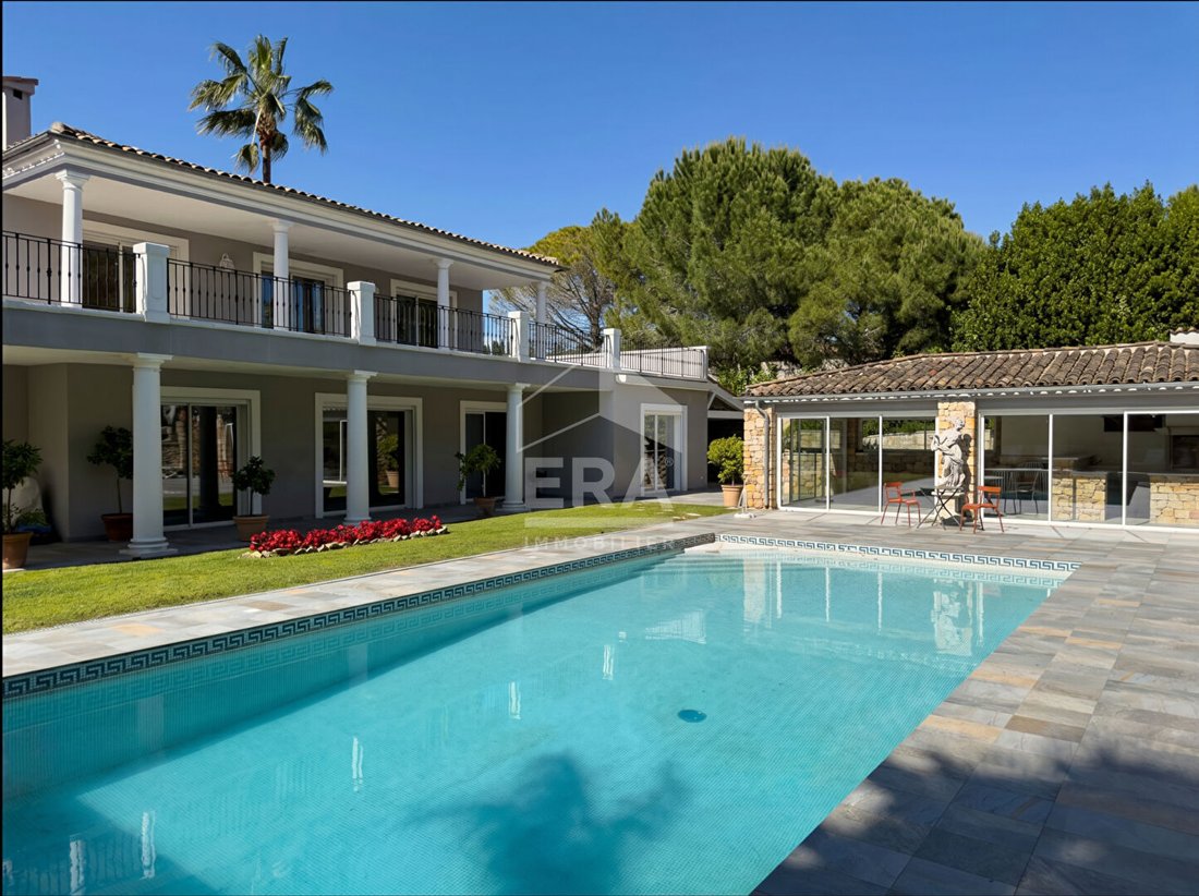 Villa in Mougins, Provence-Alpes-Côte d'Azur, France 1 - 18077148
