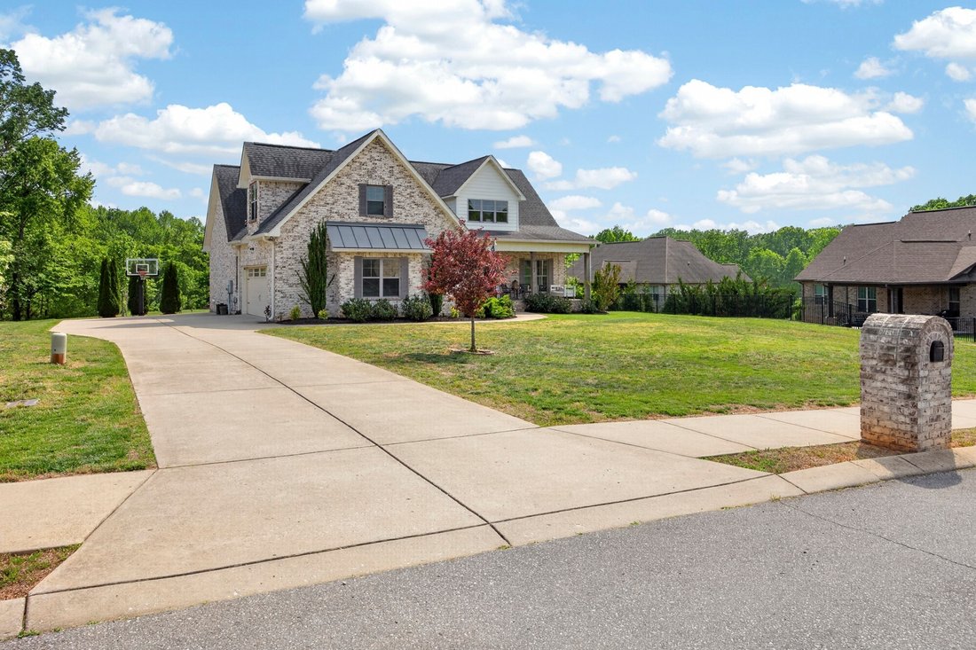 House in Cottontown, Tennessee, United States 3 - 18078509