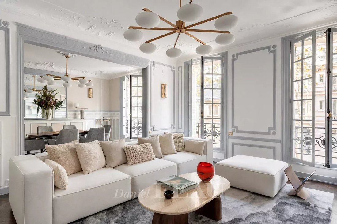 Apartment in Gros Caillou, Paris 7e Arrondissement, Paris 1 - 16625286