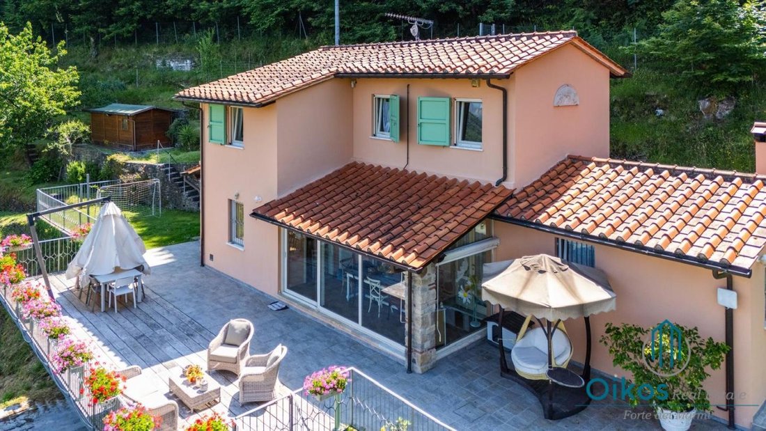 Villa in Strettoia-Capezzano-Valdicastello, Pietrasanta, Tuscany 2 - 18075310