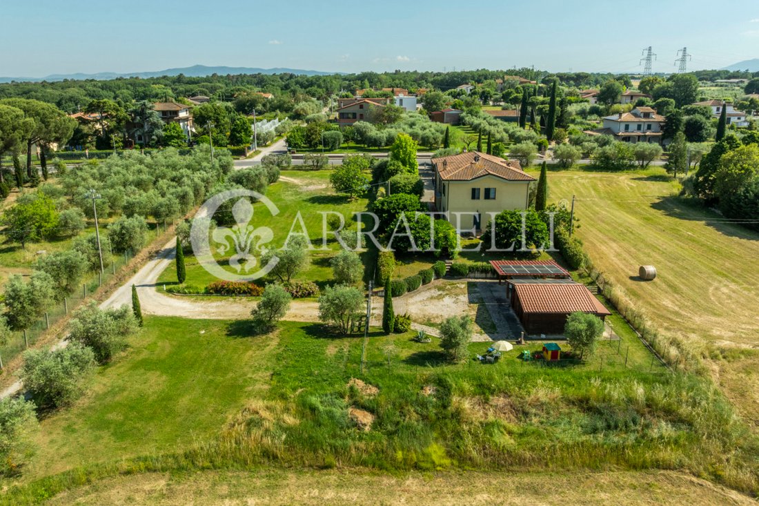 Villa in Castiglione del Lago, Umbria, Italy 3 - 16864357