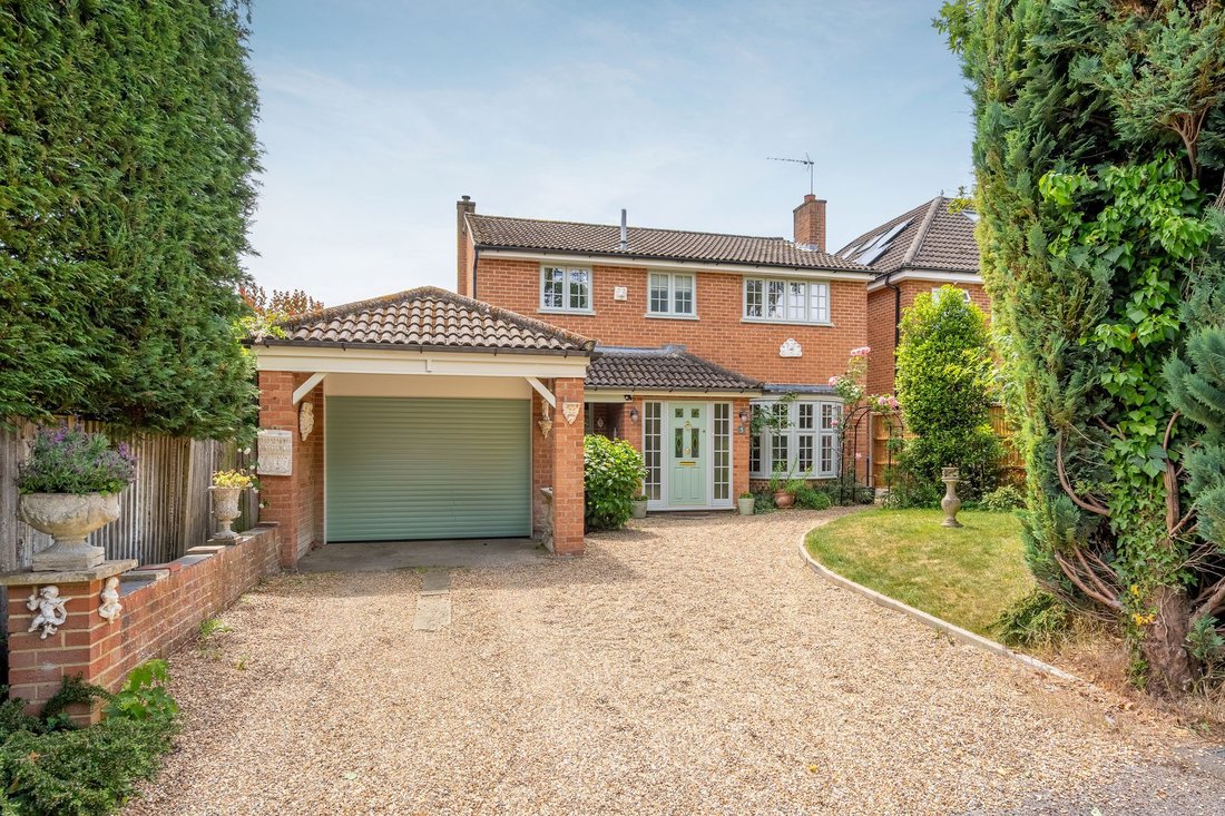 House in Sunninghill, England 1 - 17572523