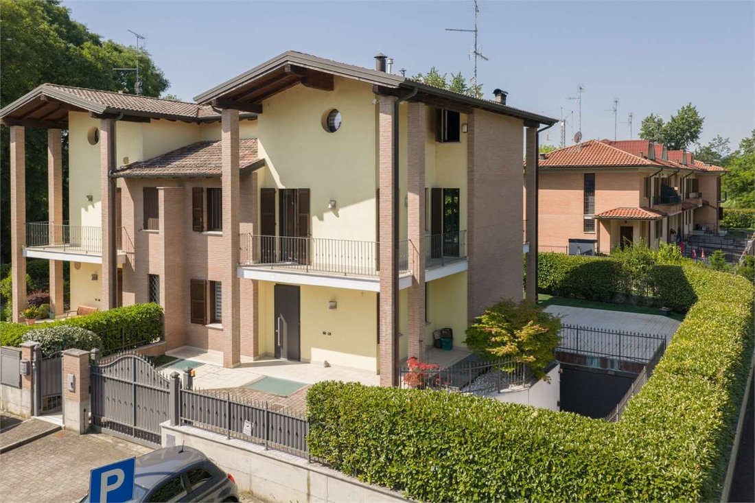 Villa in Spilamberto, Emilia-Romagna, Italy 1 - 18078630