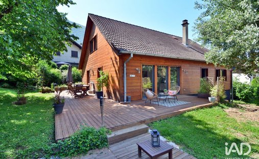 House in Saint-Pierre-de-Mesage, Auvergne-Rhône-Alpes, France 1