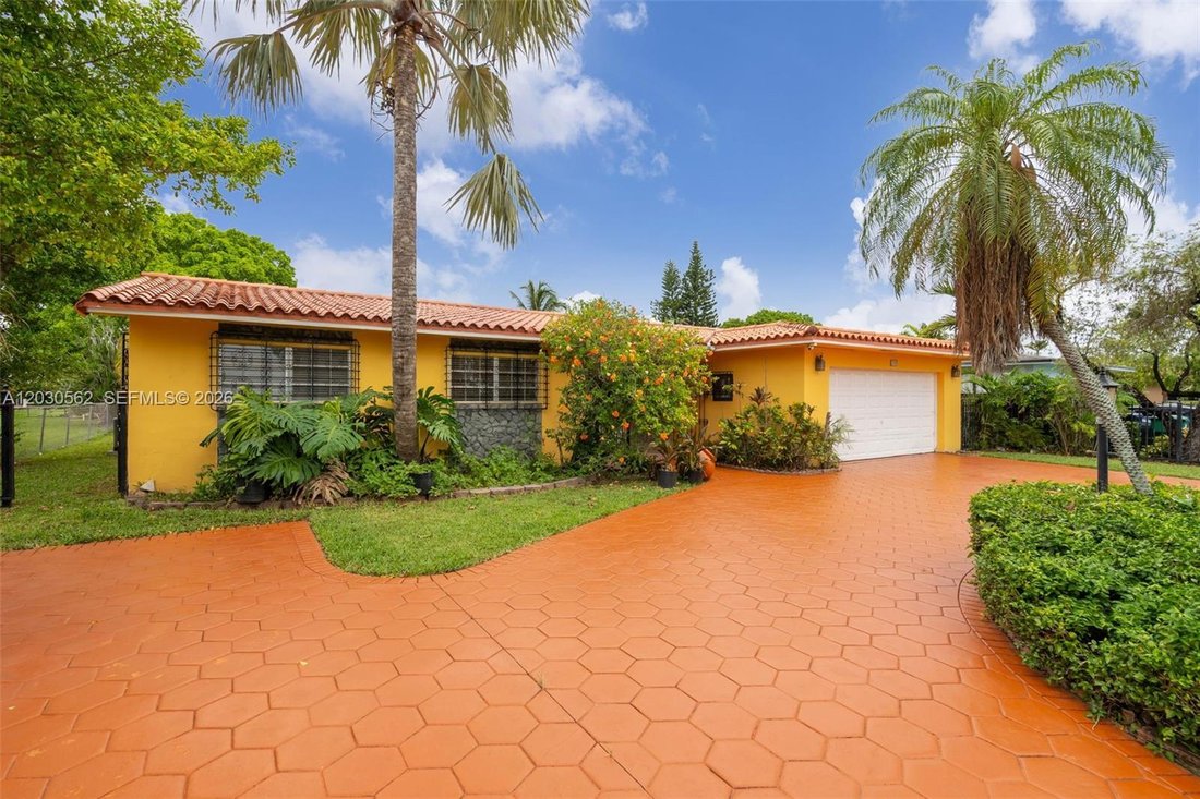 House in Miami, Florida, United States 3 - 18074943
