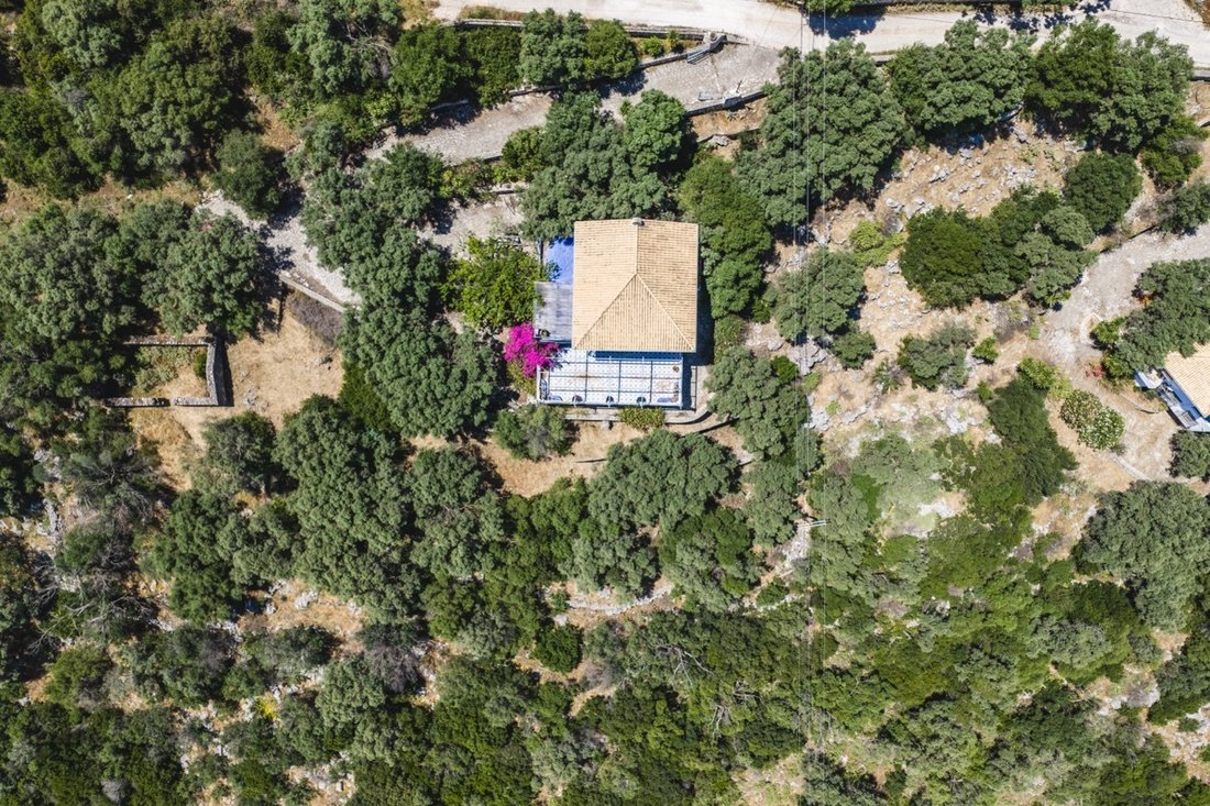 Villa in Eugirou, Apollonioi, Greece 4 - 18071688