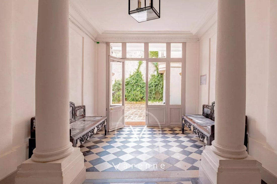 Apartment in Invalides, Paris 7e Arrondissement, Paris 1 - 18072996