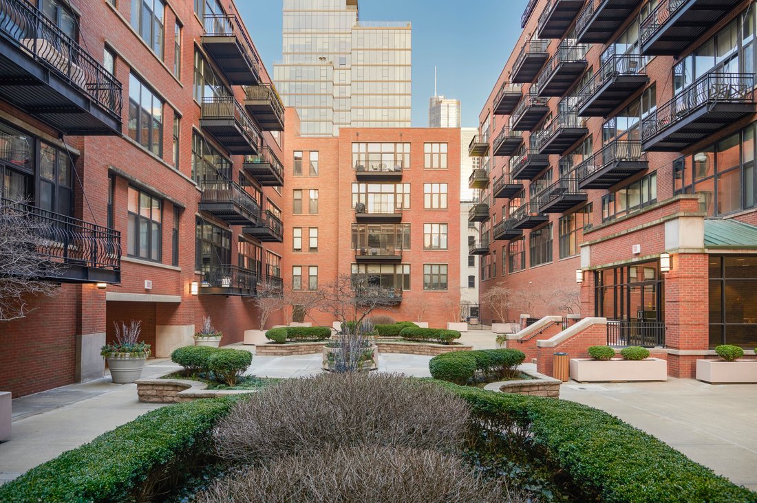 Condo in Chicago, Illinois, United States 1 - 18071165