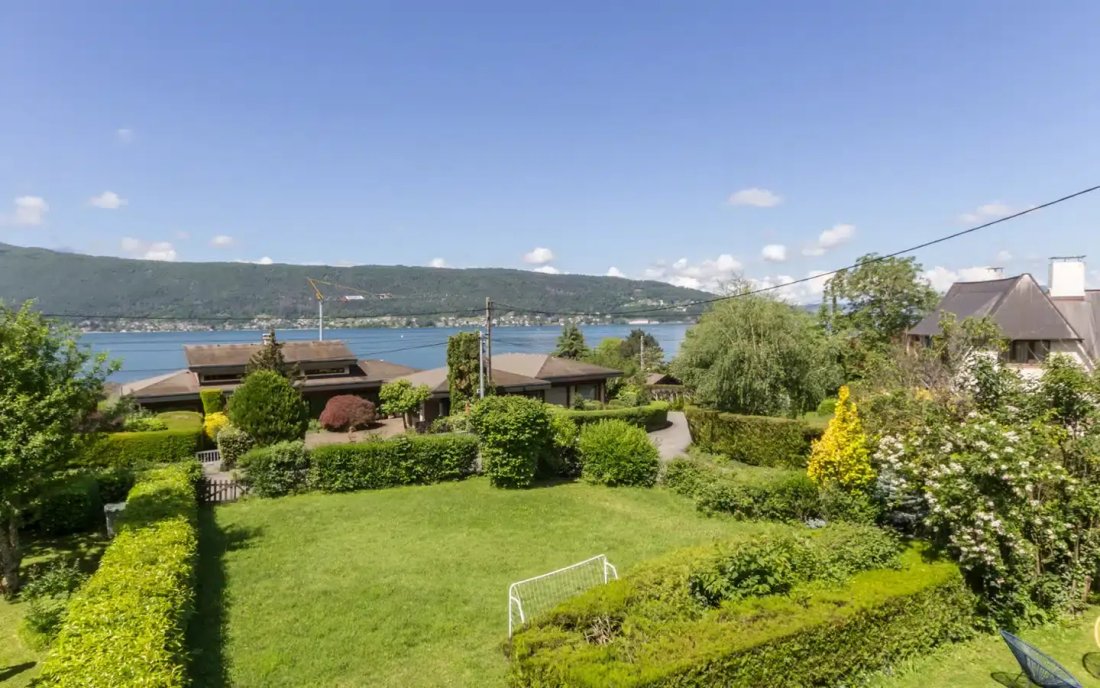 House in Veyrier-du-Lac, Auvergne-Rhône-Alpes, France 2 - 18079146