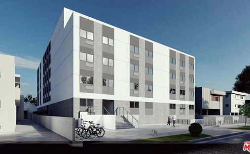 Land in Los Angeles, California, United States 1
