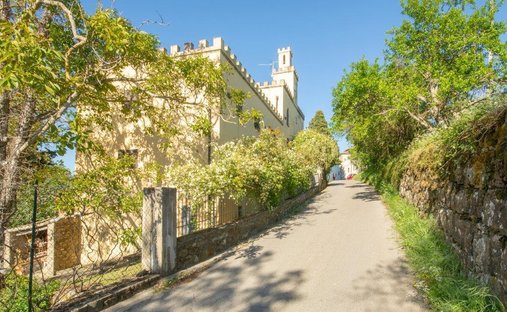 Anwesen in Pelago, Toskana, Italien 1