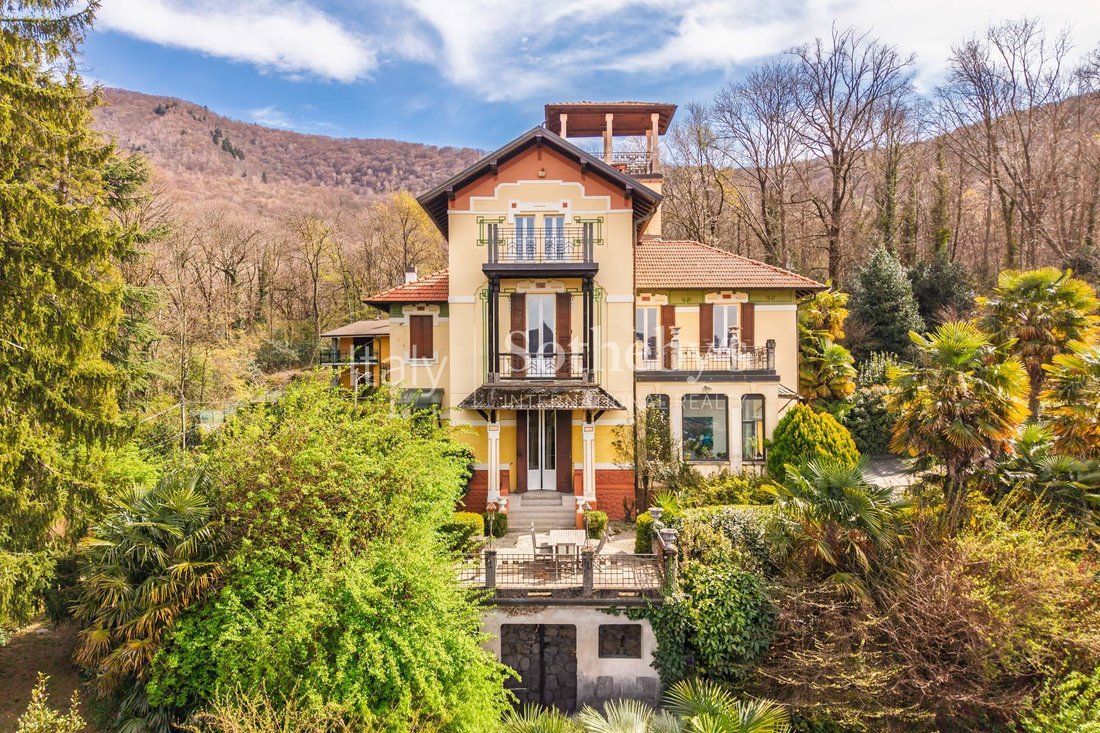 House in Orino, Lombardy, Italy 2 - 17626831