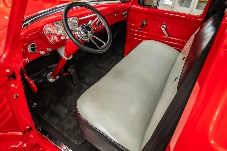 Pickup in Plymouth, United States 2 - 18069377