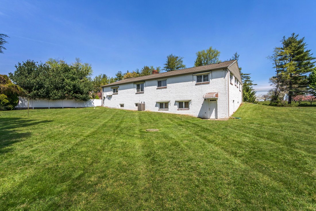 House in Ivyland, Pennsylvania, United States 4 - 18074245