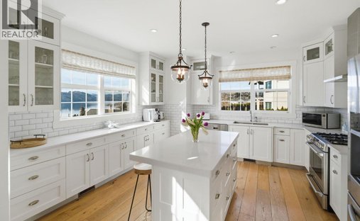House in West Kelowna, British Columbia, Canada 1