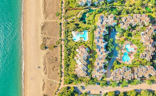 Apartment in Cancelada, Estepona, Andalusia 1