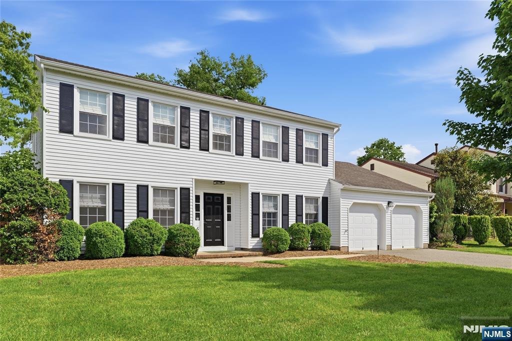 House in Paramus, New Jersey, United States 1 - 18079496