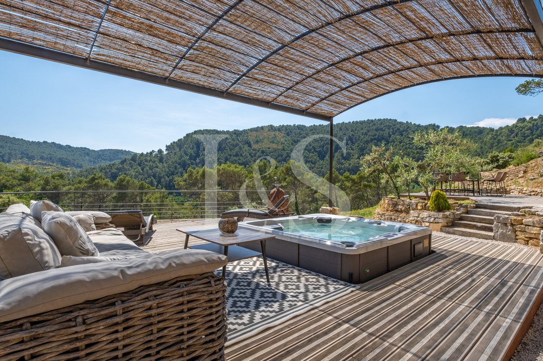 Villa in Beaumes-de-Venise, Provence-Alpes-Côte d'Azur, France 5 - 18076273