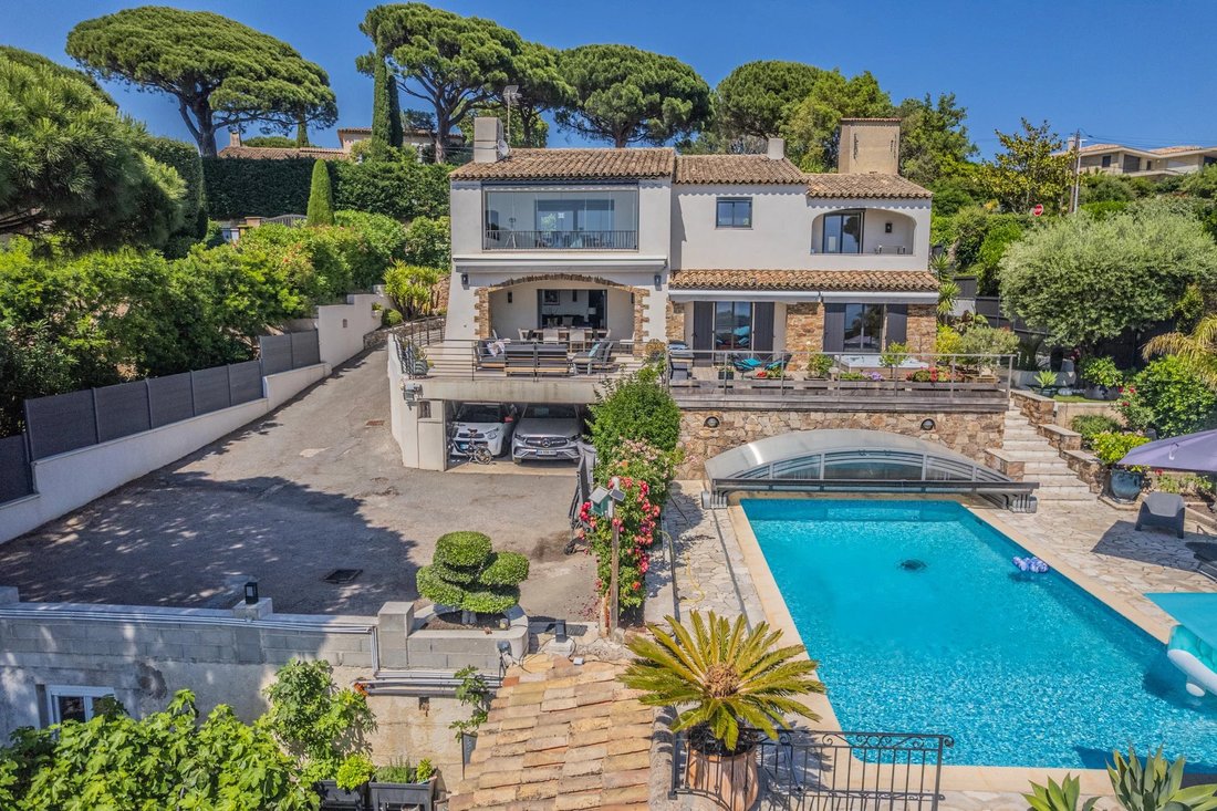 Villa in Sainte-Maxime, Provence-Alpes-Côte d'Azur, France 2 - 18073058