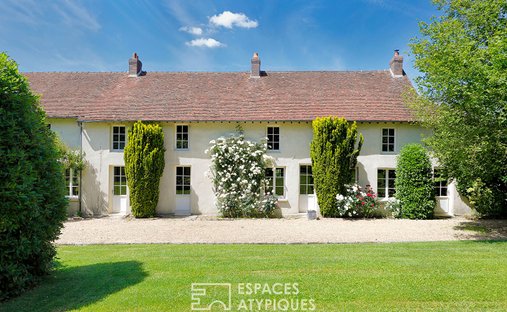 Villa in Saint-Denis-les-Rebais, Ile-de-France, France 1