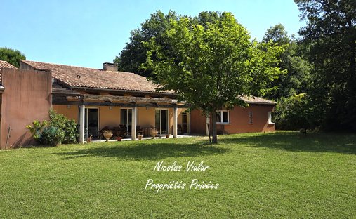 Villa à Sauzet, Auvergne-Rhône-Alpes, France 1