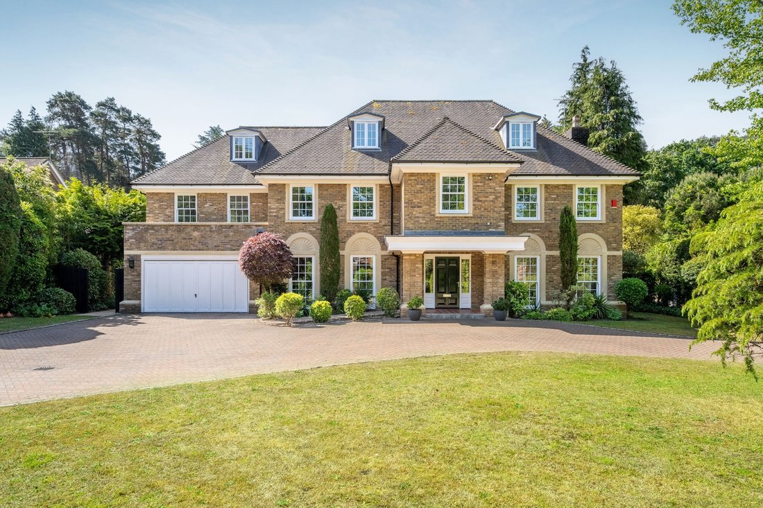 House in Sunninghill, England 1 - 18074485