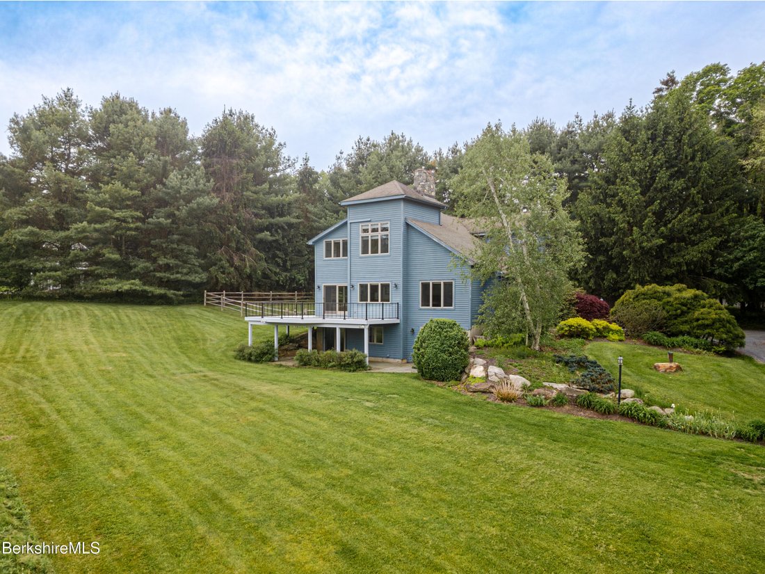 House in Great Barrington, Massachusetts, United States 2 - 17651708