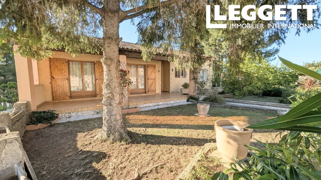 Villa in Carnoux-en-Provence, Provence-Alpes-Côte d'Azur, France 2 - 15492063