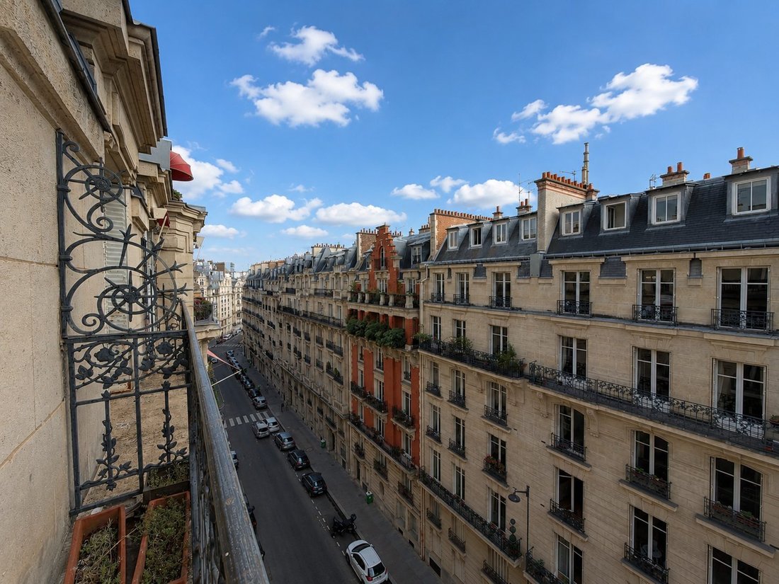 Apartment in Invalides, Paris 7e Arrondissement, Paris 2 - 18078025