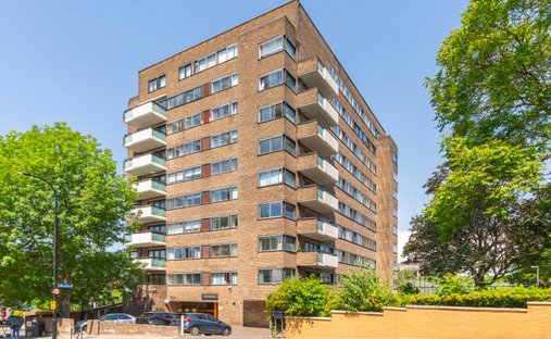 Apartment in St John's Wood, Westminster, England 1