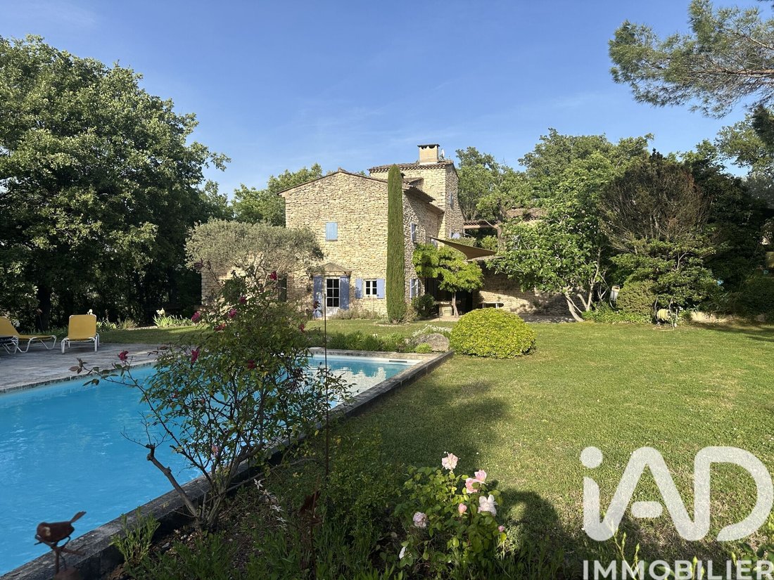 House in Gordes, Provence-Alpes-Côte d'Azur, France 2 - 18075979