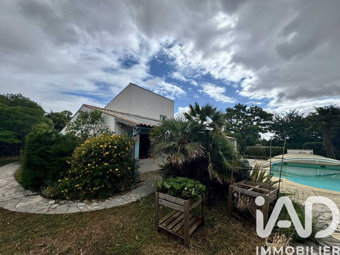 House in Dompierre-sur-Mer, Nouvelle-Aquitaine, France 2 - 18076895