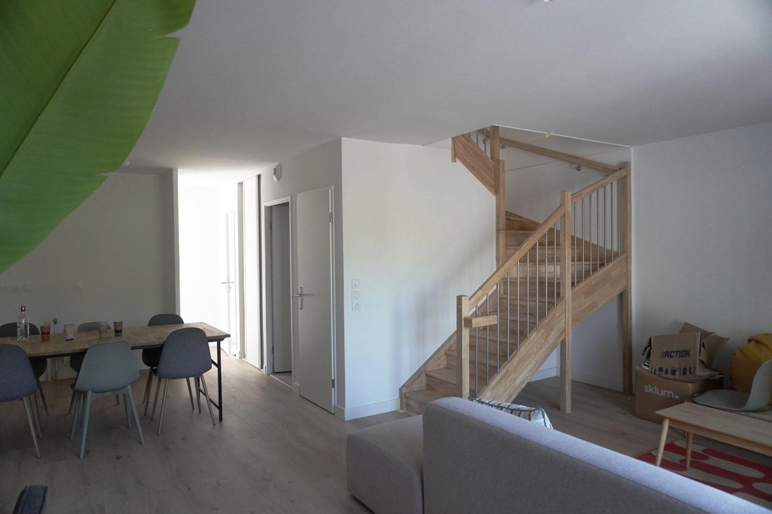 House in Villenave-d'Ornon, Nouvelle-Aquitaine, France 2 - 16737412