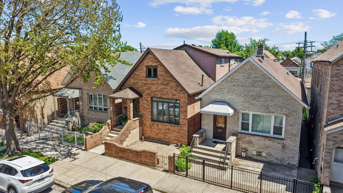 House in Chicago, Illinois, United States 2 - 18076321
